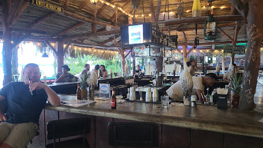 SKULLY'S (Hotel/Hostal, Bar & Food Court)