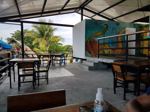 Pipas Beach, Restaurante De Playa