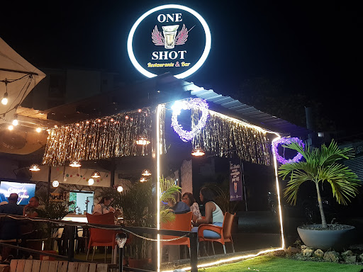One Shot Restaurante Colombiano | Plaza La Cresta