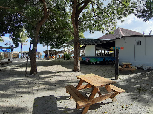 Mia beach panama