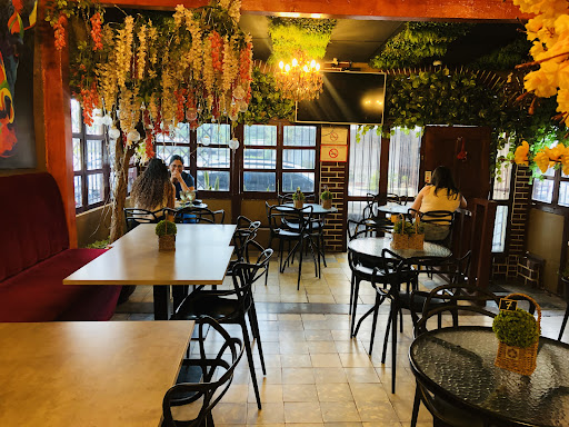 Safari Gastro Lounge