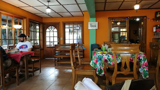 Café Punto de Encuentro (olga's place)