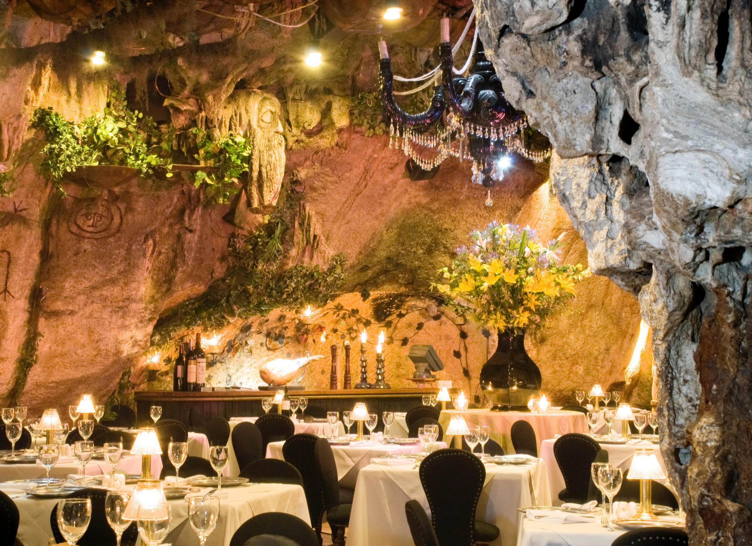 Mejores Restaurantes Santo Domingo: Sabores que Enamoran