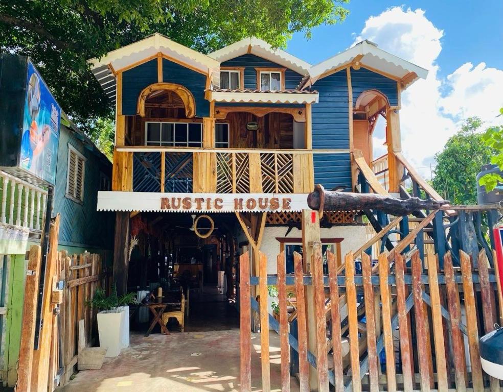 Opinión de Rustic house 1 Casa rústica con encanto: Opinión y decoración única